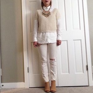 BDG UO Urban Outfitters cream distressed jeans